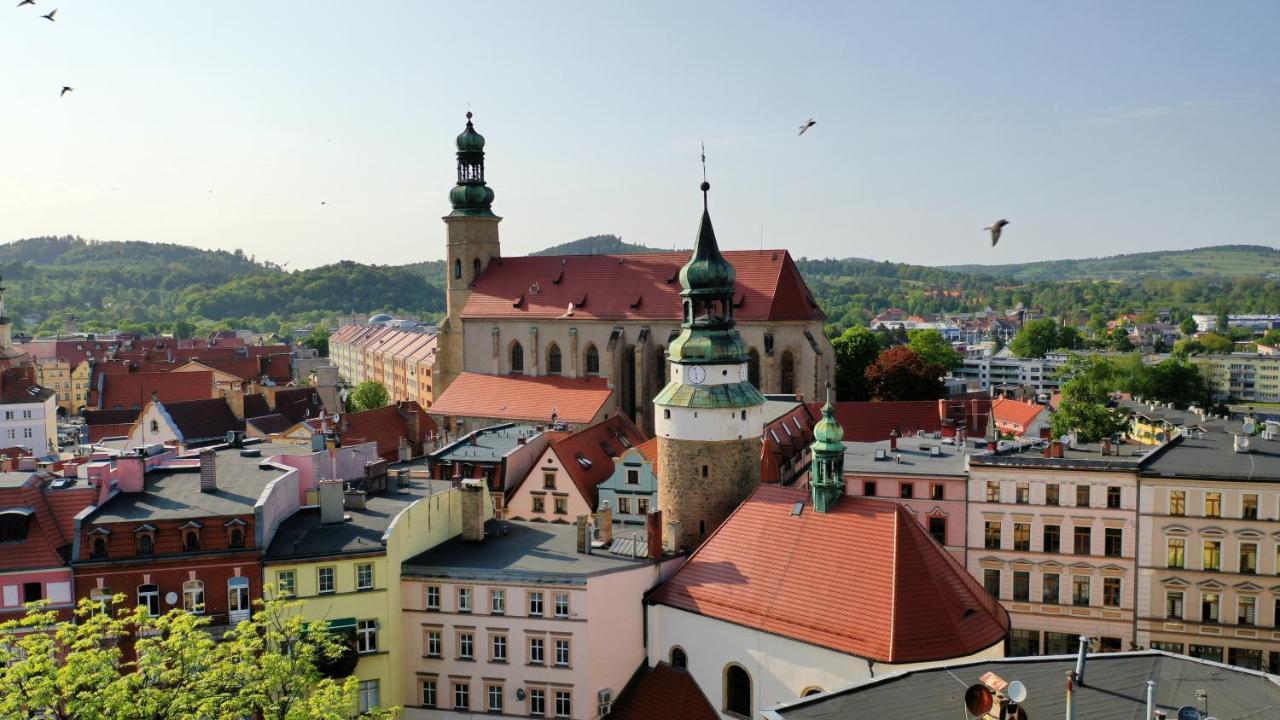Central Apartamenty Jelenia Gora Exterior photo